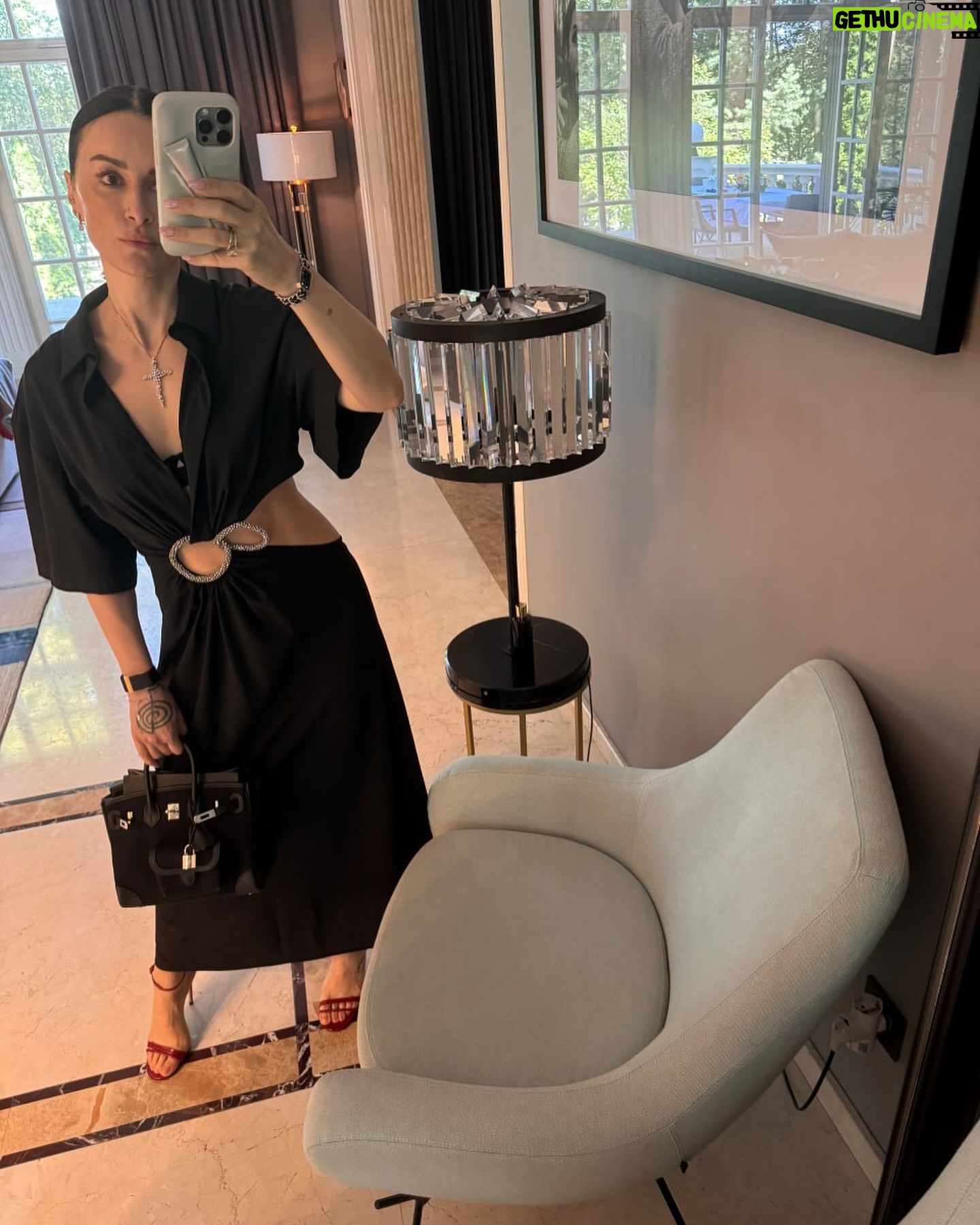 Tina Kandelaki - 3 Likes - ŠŠ¾ŃŠŗŃŠµŃŠµŠ½ŃŠµ, а ŃŃŠ¾ Š·Š½Š°ŃŠøŃ, ŃŃŠ¾ ŠæŃŠøŃло Š²ŃŠµŠ¼Ń #ŠŠøŃваŠŃков.
ŠŃŃ ŠµŃŠµ Š¶Š“Ń Š°Š±ŃŠ¾Š»ŃŃŠ½Š¾ Š»ŠµŃŠ½ŠµŠ¹ ŠøŃŃŠ¾ŃŠøŠø, но пока ŃŃŠµŠæŠ»ŠµŠ½Š½Ńе Š²Š°ŃианŃŃ Š³Š»Š°Š²ŠµŠ½ŃŃŠ²ŃŃŃ. ŠŠ°ŠŗŠ¾Š¹ Š¾Š±ŃŠ°Š· ŠæŠ¾Š½ŃŠ°Š²ŠøŠ»ŃŃ Š±Š¾Š»ŃŃŠµ Š²ŃŠµŠ³Š¾? ŠŠ“Ń Š¾ŃŠ²ŠµŃŃ Š² ŠŗŠ¾Š¼Š¼ŠµŠ½ŃŠ°ŃŠøŃŃ
š