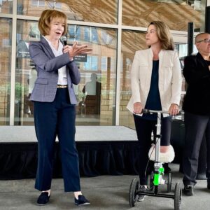 Tina Smith Instagram - Not even a nasty broken ankle can keep us from organizing around abortion rights… right @ACraigCD2?