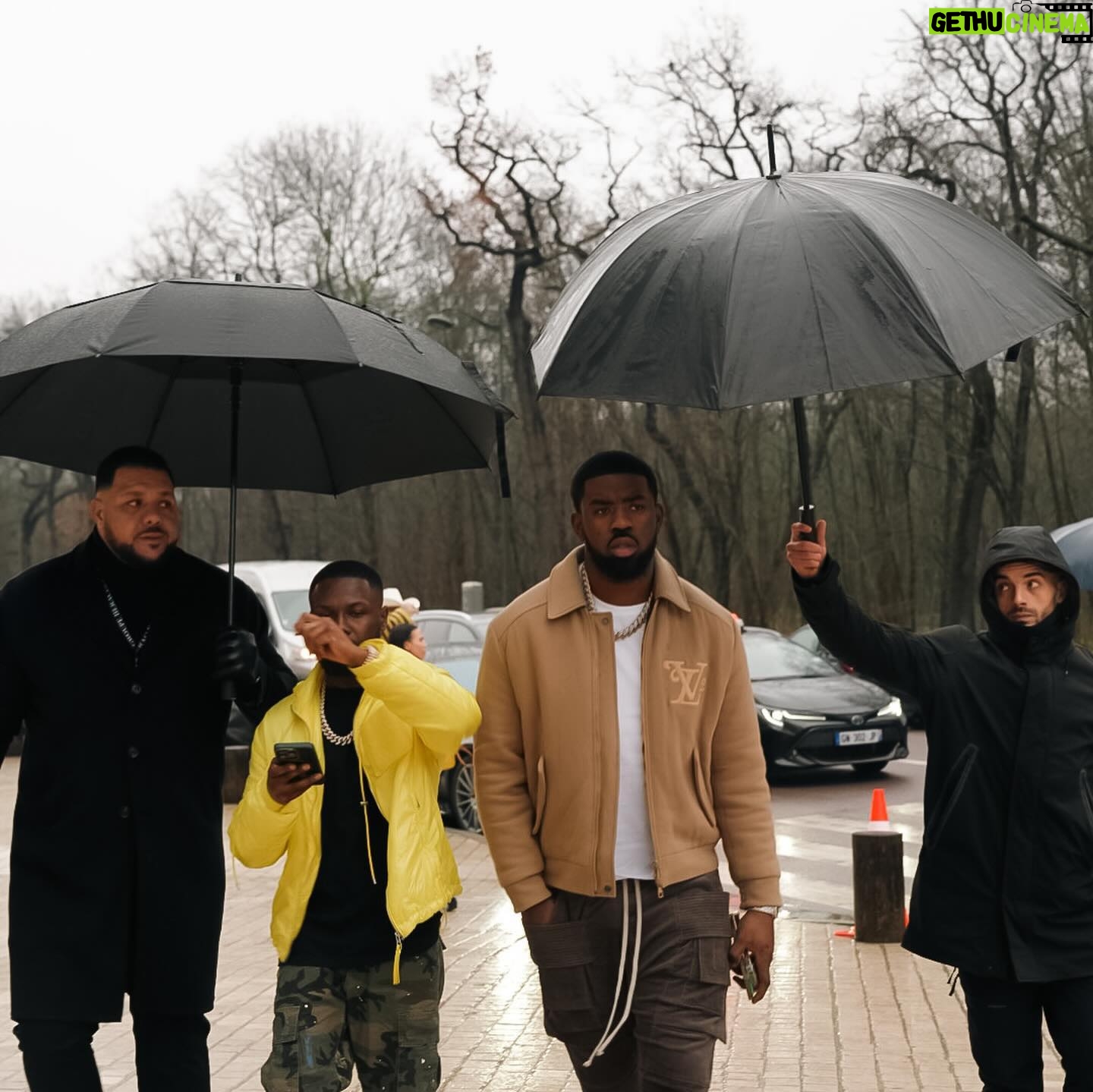 Tion Wayne - 137.7K Likes - Paris Fashion Week 🇫🇷
New music out soon