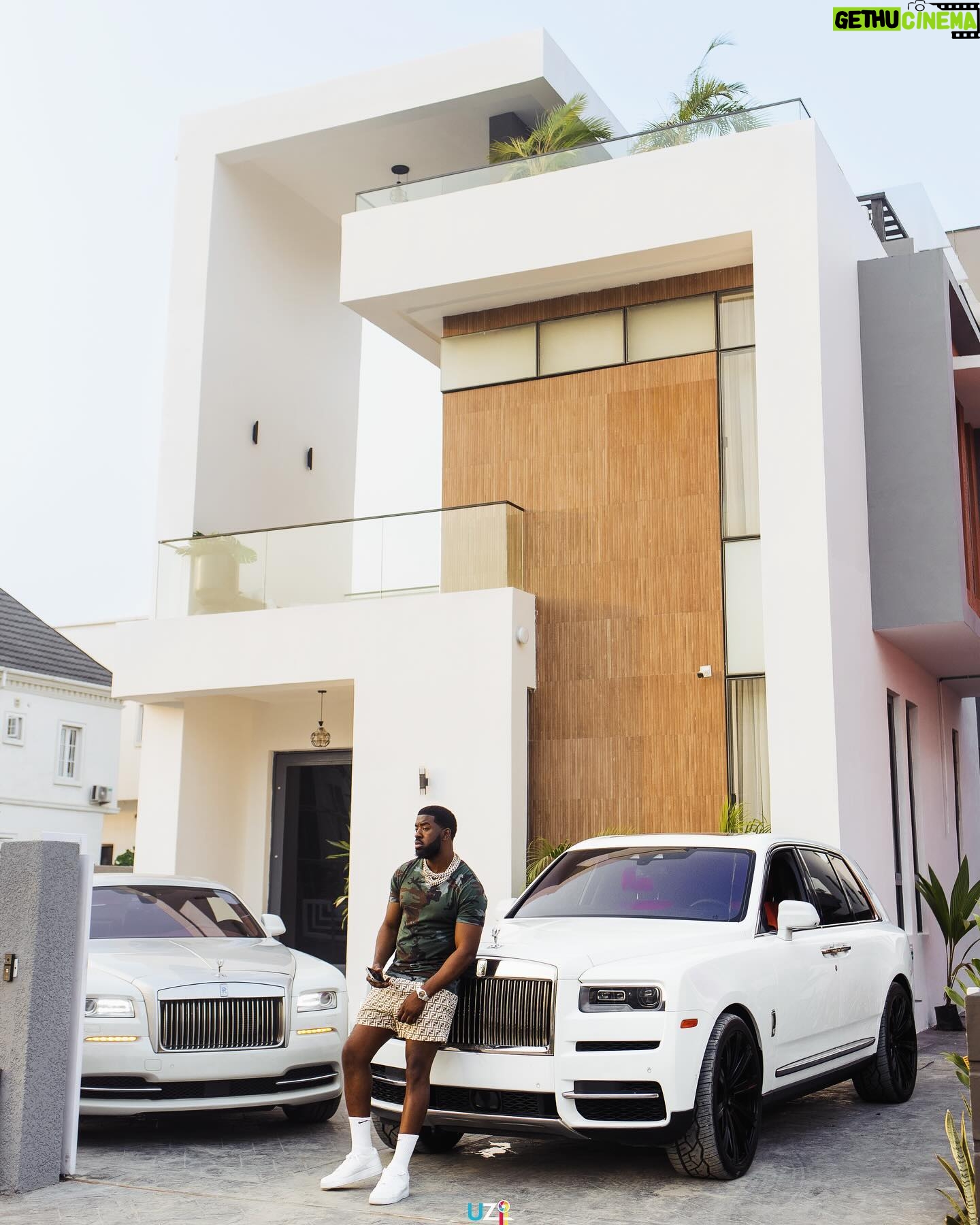Tion Wayne - 201.6K Likes - Did anyone tell you dah?
@kddogram 🔌 Lagos living