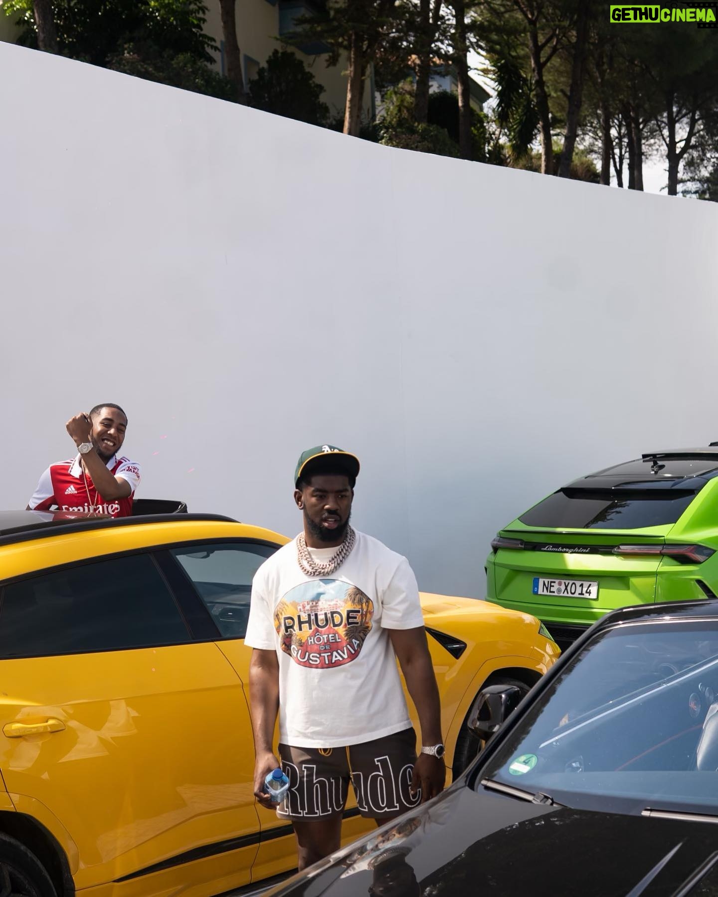 Tion Wayne - 224.8K Likes - Back then was a fool now look now I’m getting major paper, knew I be the man back when I was playing Sega.