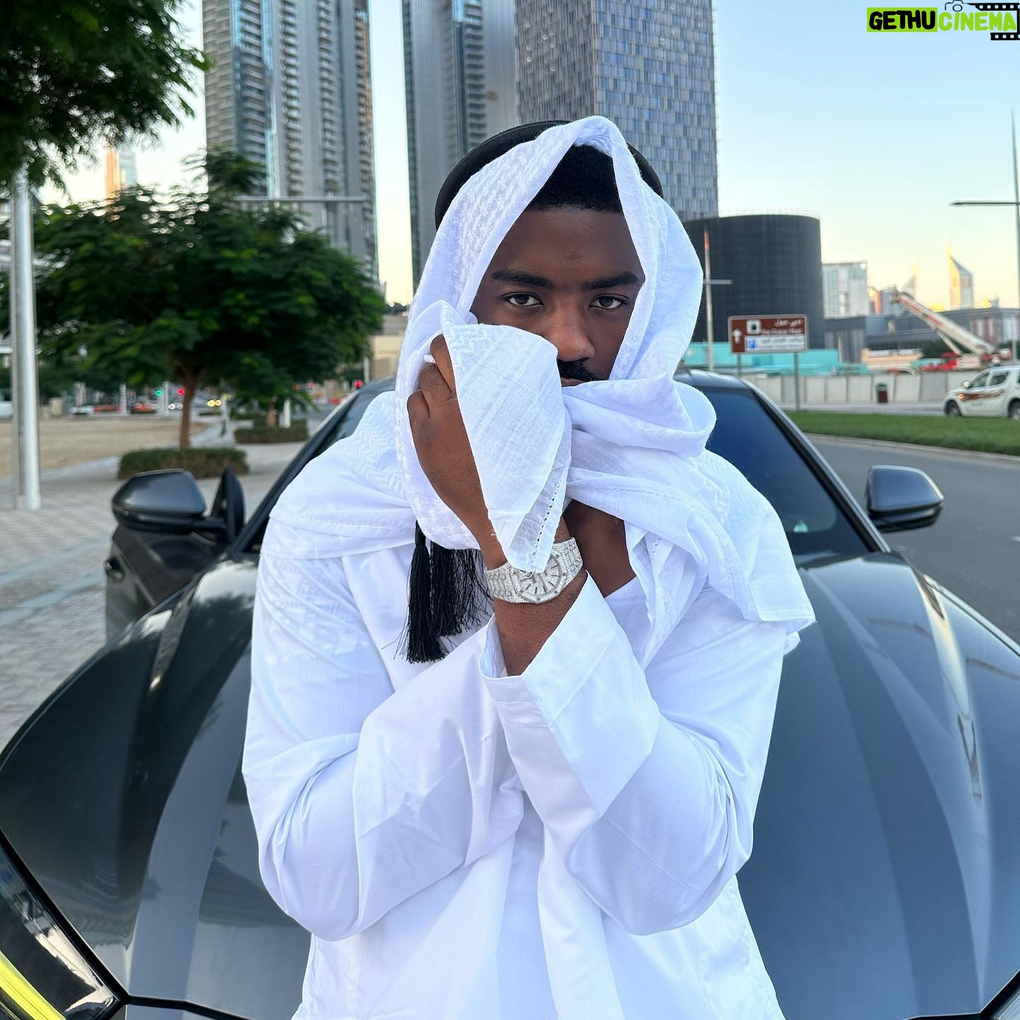 Tion Wayne - 169.3K Likes - Investing abroad ✅🟢💚 somebody tell the tax man I don’t live in England please