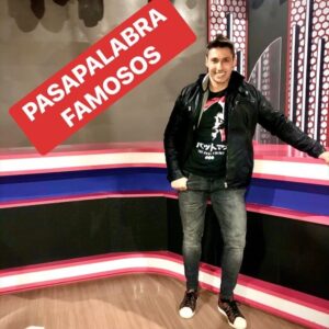 Tito Speranza Instagram - Hoy vuelvo a estar en #PASAPALABRA pero en especial #FAMOSOS a las 8:30 por @telefe 
*
*
*
👕👖 @klosterinsta