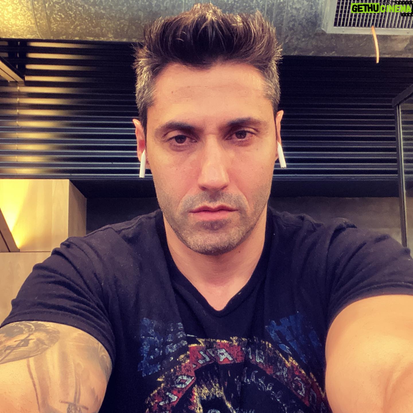 Tito Speranza - 1.6K Likes - Mi cara lo dice todo, āLunes, primer entrenamiento del dĆaā.
ā
ā
ā
#ENTRENAMIENTO1
