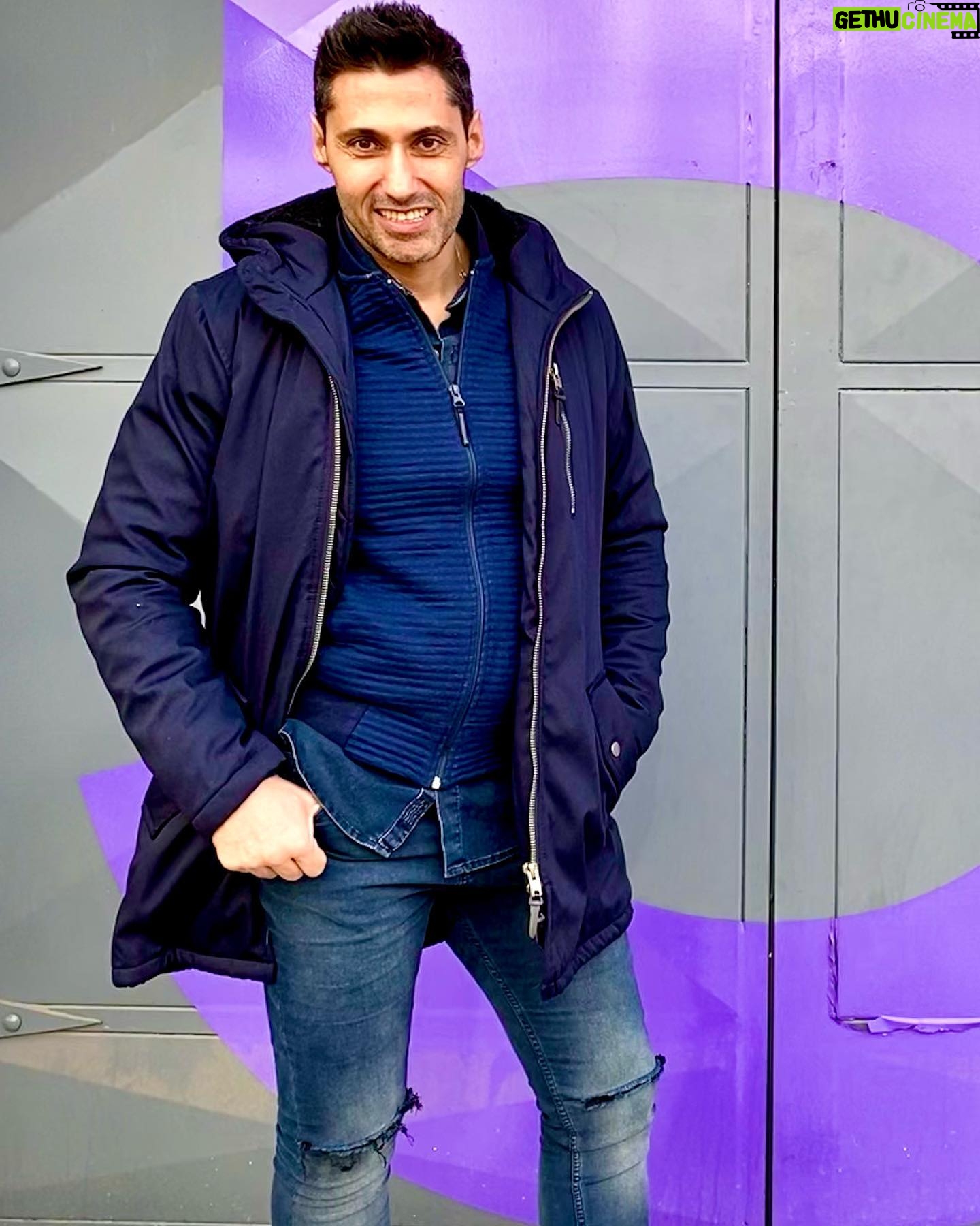 Tito Speranza - 829 Likes - Una tarde muy frĆa, pero la calidez que me brindaron las distintas personas con las que trabajĆ© en @canal9oficial me hicieron sentir como en una tarde de primavera.
#Visita
#Juego
#Competencia
#Diversión
*
*
*
#Miropa
@klosterinsta