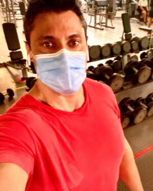 Tito Speranza Instagram - Vuelta al trabajo y a entrenar @megatlon #LaImprenta
*
*
#Verano
#BsAs
*
*
#Trabajar
#Entrenar