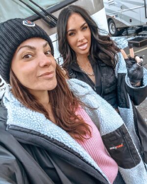Tjaša Perko Instagram - & it’s a WRAP of the Expendables 4 🎬 It was crazy to stunt double this bomb 🤪 @meganfox and work in such an amazing project 🔥
•
•
•
•
#film #theexpendables4 #stunt #stuntteam #stuntdouble #meganfox #meganfoxdouble #work #lovemyjob #stuntlife #amazingwork #filmlife #lifestyle #doublelife #wrap #milenium #production #adventures #mamas #boysmamas #crazymamas #moments #setmoments #meganfoxstuntdouble #tjasaperko #workingmom #meganfox #Expendables4
