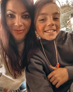 Tjaša Perko Instagram - Thank  you my baby for giving me so much love every day. Not many people have such a good and kind heart as you.
Your kindness and sparkle eyes are a balm for the soul every morning. Above all, thank you for seeing me as an angel mom, even though I’m not like this every day 😀 🩶 Last single number is here 😱 Love You so much that you can’t imagine. Happy Birthday ❤️
•
•
•
•
#9 #happybirthday #happybday #babyboy #IzakSvarun #love #2015 #amore #happybaby #kind #sparkle #youandme #mama #mamaandson