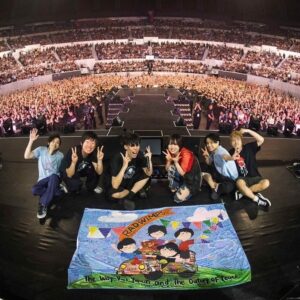 Toaka Instagram - マニラ公演　ありがとうございました！
ものすごい歓声に圧倒されました。

また歌いにいきたいです🤩

photo by @takeshiyao 

#RADWIMPSWORLDTOUR2024
#THEWAYYOUYAWNANDTHEOUTCRYOFPEACE
#十明