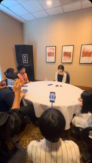 Toaka Instagram - ジャカルタ公演ありがとうございました！
インドネシアの料理全部美味しくて、胃が足りなかった…🫠

アジアツアーもあと少し！
最高の歌を届けられるようがんばります！

#RADWIMPSWORLDTOUR2024
#THEWAYYOUYAWNANDTHEOUTCRYOFPEACE #十明