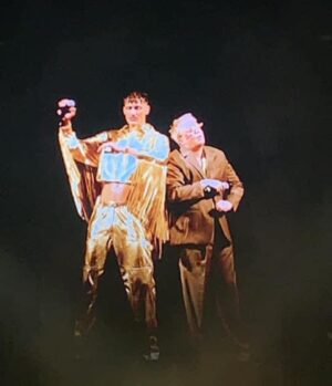 Tobias Rahim Instagram - Støvet har lagt sig. Og jeg er vågnet op i taknemlighed. En dyb taknemmelighed.  Tak for dig. Tak for jer. Tak for jeres støtte. Jeres øre. Jeres kærlighed. 
Den her tour var en milepæl i mit liv... 
Nogen gange er man mentalt hurtig videre til det næste. Livet gir dig nye problemer. Ambition gir dig nye mål. Og pludselig har du glemt du at ta det hele ind. .. men fuck alt det der lige nu. Jeg trækker vejret og tar det ind. Helt ind i hjertet. Hvor ingen ka ta det fra mig. Det var stort. Det var en drøm der gik i opfyldelse. 
Tak til jer der var med på scenen. Tak til jer der var med i salen. 
Og tak til skaberen. For evnen til at skabe