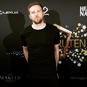 Tobias Santelmann Instagram - GULLRUTEN
Jeg gidder ikke prøve å skjule at jeg er skikkelig stolt over denne nominasjonen. Beste mannlige skuespiller, i lag med Anders Baasmo Christiansen, @oddmagnusw og @axelboyum 👊
Tusen takk til de som bestemte dette.
#Grenseland #Borderliner