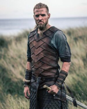 Tobias Santelmann Instagram - THE LAST KINGDOM 
Premiere tonight @bbctwo 
Season Two • 9 pm 👊
Soon out #Netflix
#thelastkingdom