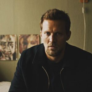 Tobias Santelmann Instagram - Da er vi kommet til siste episode.
Takk til alle dere som har fulgt med oss disse ukene. 
Tusen hjertelig takk for alle hyggelige tilbakemeldinger. Det settes stor pris på!! Siste episode av GRENSELAND, der altså. TV2 kl 21.40 i kveld.

Takk for følget 😘