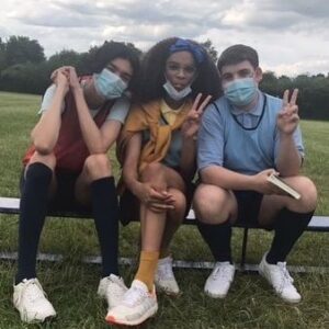 Tobie Donovan Instagram - Can’t wait to do it all again (and then again!) with these amazing people! 🥰 Heartstopper seasons 2&3 are gonna be a moment!! 
Can’t wait to share more of this beautiful story and to dive into Isaac’s story! 💜👀 
Get your popcorn ready everyone, we’re going to Paris 🇫🇷🥳🍂