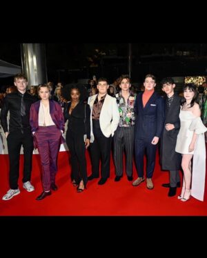 Tobie Donovan Instagram - about last night ✨

Styled by @benedict_browne 
👔- @shopoliverbrown 
👞- @dukedexter 
💍- @sergedenimes