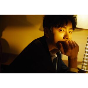 Toby Lee Instagram - 今天能和觀眾朋友們在戲院一起看#電影花千骨 
真的很感動
還有觀眾說他都看哭了
反正我是信了
如果你們不信
明天1/20花千骨電影版上映
希望大家都能夠走進戲院
幫我證明一下🤣🤣🤣

#電影花千骨
#禁慾男神
#白子畫