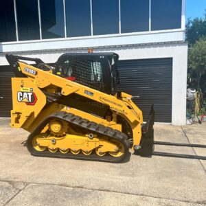 Toby Price Instagram - Was gearing up for a big year on two wheels, made a purchase to build some tracks for some training. Now get to build a fun playground 😛 thanks to Caterpillar for the great sales and service. Let’s build some booters 🤗 Also big thanks to @graeme_doolan for making those long days in the sun cooler with some window tint. Ever need some tint done hit him up.