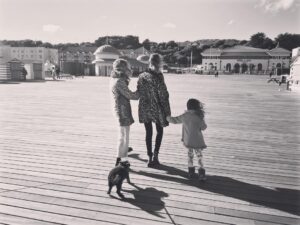 Toby Regbo Instagram - Pier pressure.