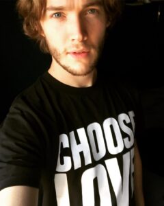 Actor Toby Regbo HD Instagram Photos and Wallpapers June 2018