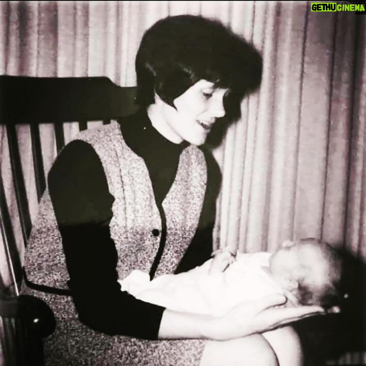 Todd Kerns - 1.9K Likes - Happy Mother’s Day to the greatest Mama a boy could want. You sure are loved. Happy Mother’s Day to all those Mamas of every configuration out there. Have an amazing day ❤️❤️❤️