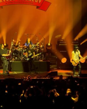Todd Kerns Instagram - Saying goodbye to the best tour SMKC has ever done. 14 years later and better than ever. We got to say goodbye to Paris @zenith_paris with our good friend @wolfvanhalen who’s amazing band @mammothwvh have been with us on the entire Euro leg. Here we are saying goodbye and goodnight with some @acdc Thank you to everyone for sharing the greatest trip we’ve ever had. Hope to see you sooner than last time. There is a threat of new SMKC music on the horizon. We’ll see. Thank you so much for such a brilliant time. See you next time! #smkc #slash #myleskennedy #brentfitz #franksidoris #wolfgangvanhalen #wolfvanhalen #mammoth #mammothwvh #paris #france #zenith #acdc #highwaytohell