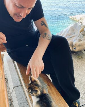 Tolga Çevik Instagram - Tek kişilik Gösterimin ilk provası🤣🤣🤣