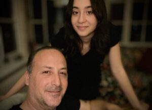 Tolga Çevik Instagram - 16ncı yaşın sana uğurlu gelsin güzel kızım. Allah karşına iyi insanlar çıkarsın. @tunacevikofficial
