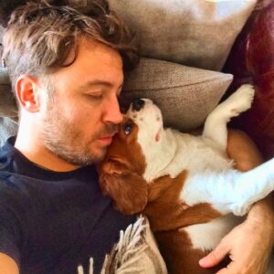 Tolga Güleç Instagram - Pazar bizde dinlenme günü.