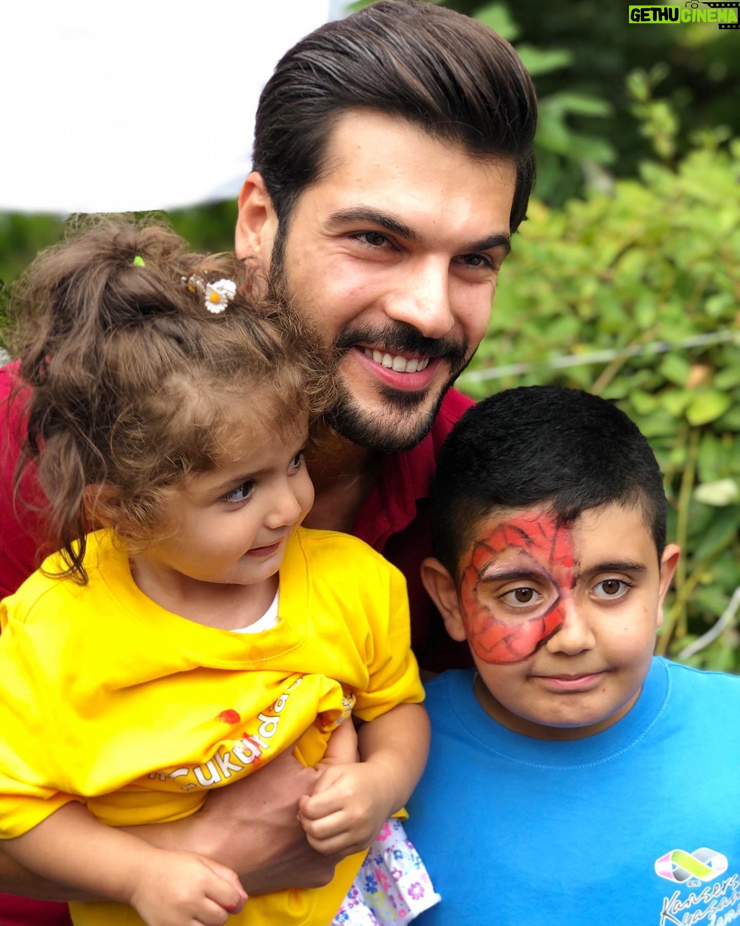 Tolga Mendi - 98.2K Likes - Kansersiz Yaşam Derneği tarafından düzenlenen etkinlikte bugün onlarca özel ve güzel kalbe dokunabilmenin mutluluğunu yaşadık...Hepiniz ayrı ayrı çok özelsiniz❤️ @kansersizyasam 
@hiragungor1 
@didakaymaz