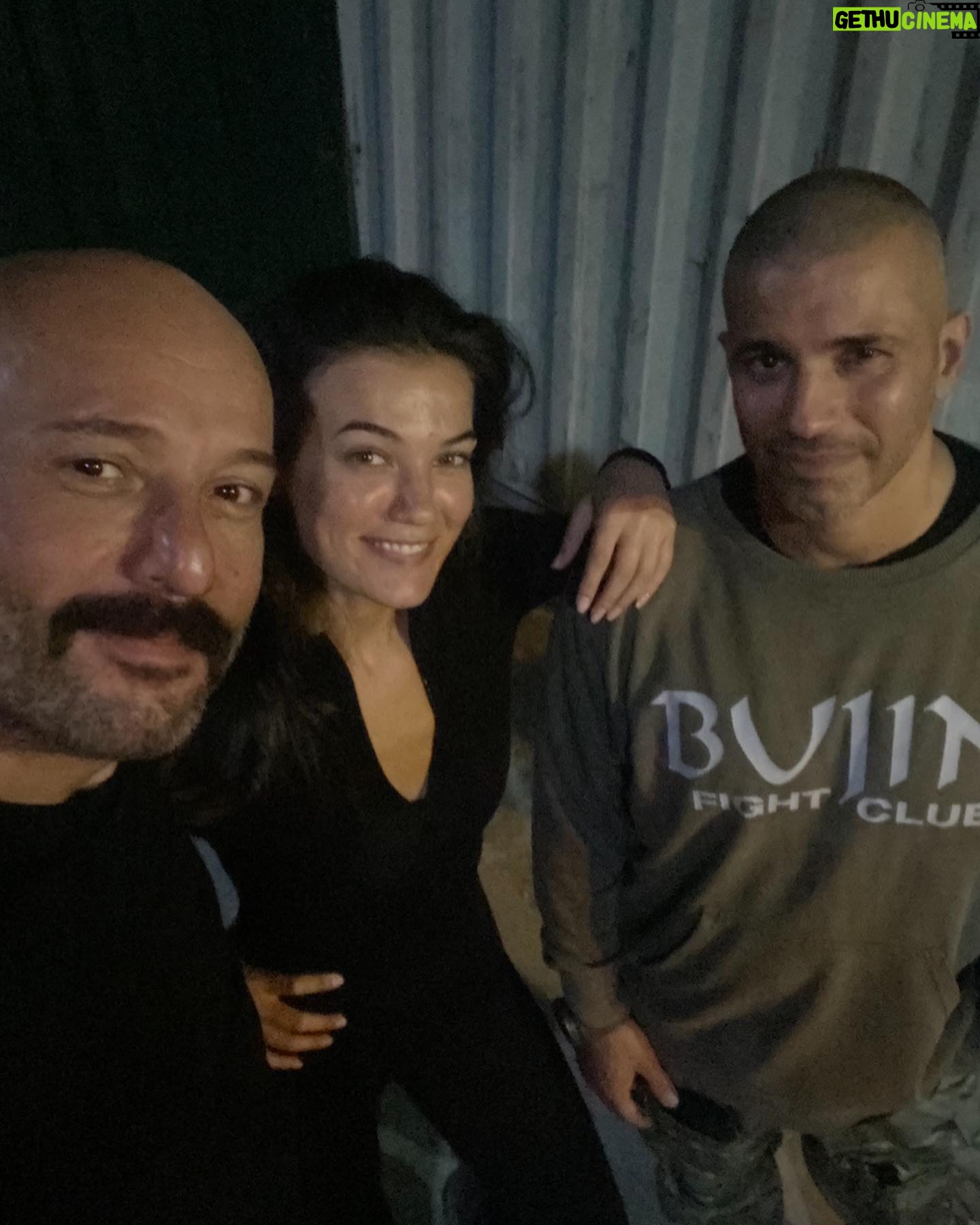 Tolga Tekin - 14.7K Likes - Heyecanla beklediğimiz gün geldi.Aktris bugünden itibaren @disneyplustr’de.Bizler çekerken çok keyif aldık,umarız siz de izlerken aynı keyifi ve heyecanı yakalarsınız🙏💪🫶🧿👊🦋(bu arada o tekmeyi atan benim😎) @disneyplustr @bkmonline @sonercaner__ @hakan.bonomo @pinarrdenizzz @urazka @ahmetrifatsungar @sebnemhassanisoughi @ipeksiciceksi @serhatkilic.official @sozyurek @brkbujin #aktris İyi Seyirlerrr 😉