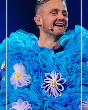 Tom Chaplin Instagram - Woof woof! 
Poodles of the world unite! 
Had such a blast being part of the maddest show on telly @maskedsingeruk . 
Congratulations to all those who had me sussed, commiserations to those who thought I was @mikainstagram or @paulogrady 🥰. 
Good luck to the remaining contestants, Tom 🐩 x