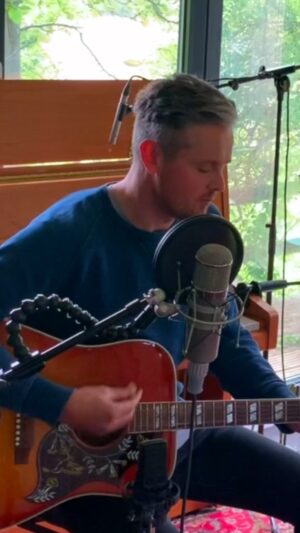 Tom Chaplin Instagram - Here's an isolation version of "I Want To Break Free". A year ago I toured the UK singing @officialqueenmusic songs with the brilliant @theleogreen and his orchestra. It was one of the most memorable and fun tours of my life.
