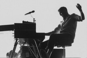 Tom Chaplin Instagram - ↠ @keaneofficial 💫
※ @iconicasantaluciafest 

 
------------------------------------------------------------------
 © 
------------------------------------------------------------------
.
.
.
.
.
.
#musicphotography #musicphotos #musicpics #musicshots #livemusicphotography
#livemusicpics #livemusicshots
#livemusicphotos #gigphotography #concertphotos #concertphoto #concertphotography #concertphotographer #concert #concerts #instapic #picoftheday #photooftheday  #rockphotography  #musicphotographer #españa #musicphoto #madrid #rock #keane #plazadeespaña #sevilla