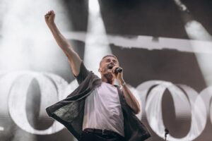 Tom Chaplin Instagram - ↠ @keaneofficial 💫
※ @iconicasantaluciafest 

 
------------------------------------------------------------------
 © 
------------------------------------------------------------------
.
.
.
.
.
.
#musicphotography #musicphotos #musicpics #musicshots #livemusicphotography
#livemusicpics #livemusicshots
#livemusicphotos #gigphotography #concertphotos #concertphoto #concertphotography #concertphotographer #concert #concerts #instapic #picoftheday #photooftheday  #rockphotography  #musicphotographer #españa #musicphoto #madrid #rock #keane #plazadeespaña #sevilla