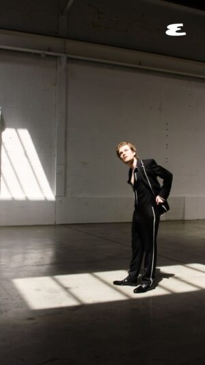 Tom Glynn-Carney Instagram - TGC - Behind the scenes for Esquire US.
*
*
Esquire: @esquire
Editor in Chief: Michael Sebastian @michaeljsebastian
Writer: Brady Langmann @brady_langmann2
Photographer: Guy Aroch @guyaroch
Stylist: Nick Sullivan @nicksullivanesq
Groomer: Melissa DeZarate @melissa.dezarate
Design Director: Rockwell Harwood @rw3ll
Visuals Director: James Morris @j_alexander_photo
Executive Producer, Video: Dorenna Newton @dorennanew
Executive Director, Entertainment: Randi Peck @randipeck
*
*
#tgc #tomglynncarney #ewanmitchell #esquire #feature #hotd #houseofthedragon #teamgreen #hbo #streamonhbomax #aegon #aegontargaryen #king #towarthen #sjcomms #sjcommunications