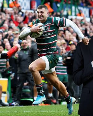 Tom Kerridge Instagram - New event alert 👀

Join us at Twickenham on Thursday 5 December 2024 to celebrate the career of @englandrugby legend, @j0nny_may 🥳

This unforgettable evening will be hosted by @goodbadrugby, who will be joined by legends of the game past and present 🏉
 
What’s more, indulge in a three-course menu created by @cheftomkerridge, who will be there on the evening to meet and mingle with 🍽️

Find our more via the link in our bio 📲