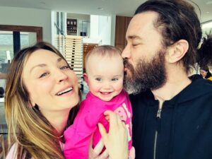 Tom Pelphrey Instagram - Happy First Birthday my angel. 

You’ve turned the upside down and the inside out and my heart grew a hundred sizes and left my body for good. 

♥️💫🙏