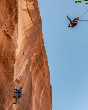 Tom Randall Instagram - Morning! 🏜️ “Stranger Than Fiction” final update…

After a month of working on this amazing line out in the desert with Pete, I’ve had to walk away empty handed without the ‘tick’ but with sooo many other things that I’m really psyched, proud and grateful for. 

Whilst I couldn’t put together the redpoint at the end, I was super happy with how my prep for the trip went, how the projecting progressed and how close I was getting. I knew the goal was one of those ‘stretch’ ones, so expectations were in line with that and like some other trip projects I’ve had to defer to later dates, it’s been a really positive and fulfilling outcome still. I’d wondered if I could get back to the fitness/strength of 2019/20 (I could) … I’d wondered if I’d still enjoy the deep end of projecting with Pete (I did) … and whether I’d still have the same love for focus and no distraction (this I struggle with more, perhaps). 

Fave bits of the trip:
🦇 @petewhittaker01 flash of The Cleaver and subsequent out of body experiences 😅
🐝 @mariaugustahs nonchalantly flashing The Crackhouse with no pads and making no big deal of it. 
🐞 @onechicktravels finally revealing how much I improved her birthday the previous year in the aforementioned Crackhouse 
🦋 @lor_sabourin sending Stranger and mega interview about their process (more on that soon)
🐹 @tradprincess smashing out Black Mamba, barely resting on her laurels and immediately looking at Crown of Thorns. Committed 😅🙌
🕺 @jeffingabout for max 🪩and wobbly knees 😍

I really can’t wait to dig back into the training for Stranger again next year and go back a bit more informed on what’s needed. Overall, I’d rank this one as one of the very hardest cracks in the world and is one that requires ALL the skill sets. If you can’t get to Recovery Drink and Jossingfjord, this is your next best option 😈

Photos by @andrew_burr - forever grateful! 🙏🙏

@rab.equipment @wildcountry_official @wide_boyz @mytendon @rhinoskinsolutions @unparallelup