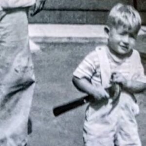 Tom Silva Instagram - I grew up working along side my Dad. Carpentry is in my blood. I feel very lucky because I've never wanted to do anything else in life. I love working with my hands - it's very rewarding ❤️

#supportthetrades #generationnext #carpentry #carpentryskills #familybusiness #thetrades #woodworking #carpenter #woodworker #contractor #construction #thisoldhouse #askthisoldhouse