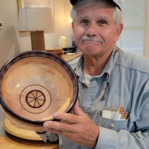 Tom Silva Instagram - How many pieces do you think I used to create this segmented walnut and maple bowl? 

#segmentedwoodturning #segmentedturning #segmentedbowl #woodturning #woodworking #lathe #ThisOldHouse #askthisoldhouse