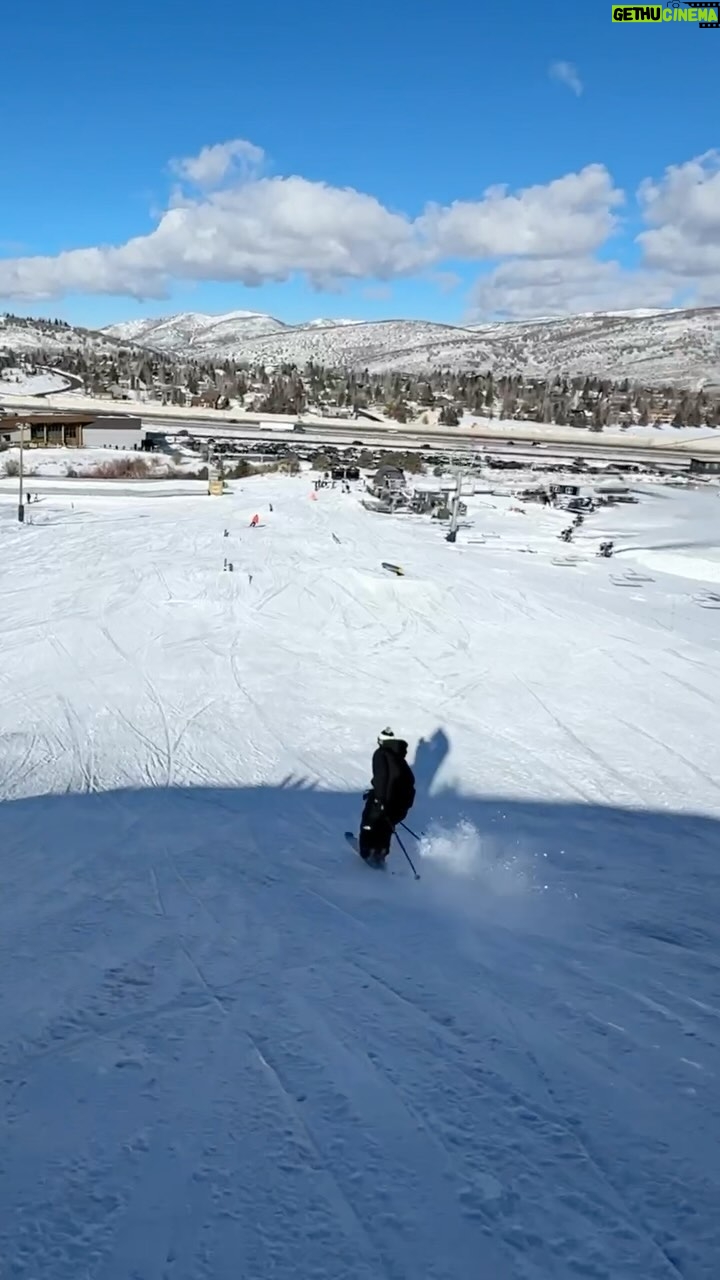 Tom Wallisch - 6.6K Likes - Brushing off the cobwebs 🕸️ Super fun early season setup at @woodwardparkcity to get warmed up! So fun to be back cruising 😊 📲 @stevestepp