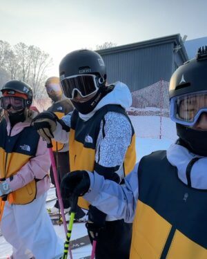 Tom Wallisch Instagram - Happy New Years! So stoked to be in China 🇨🇳celebrating and sharing the love of Freeskiing with a ton of stoked kids here in Sanghua Lake Ski Resort with @thenorthface ! The TNF mountain festival has been epic! I haven’t seen this much hype for our sport in a long time. So much excitement. Teaching style, fun and afterbang to the next generation of shredders! @thenorthface_snow #NeverStopExploring