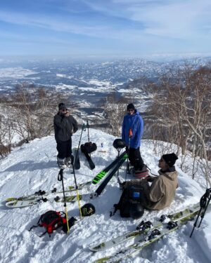 Tom Wallisch Instagram - Amazing trip to Japan with @lineskis this past season! See all the footage in ‘Tokujo Buta’ out now on Line’s YouTube. Link in BIO. Photos by @steve_reed