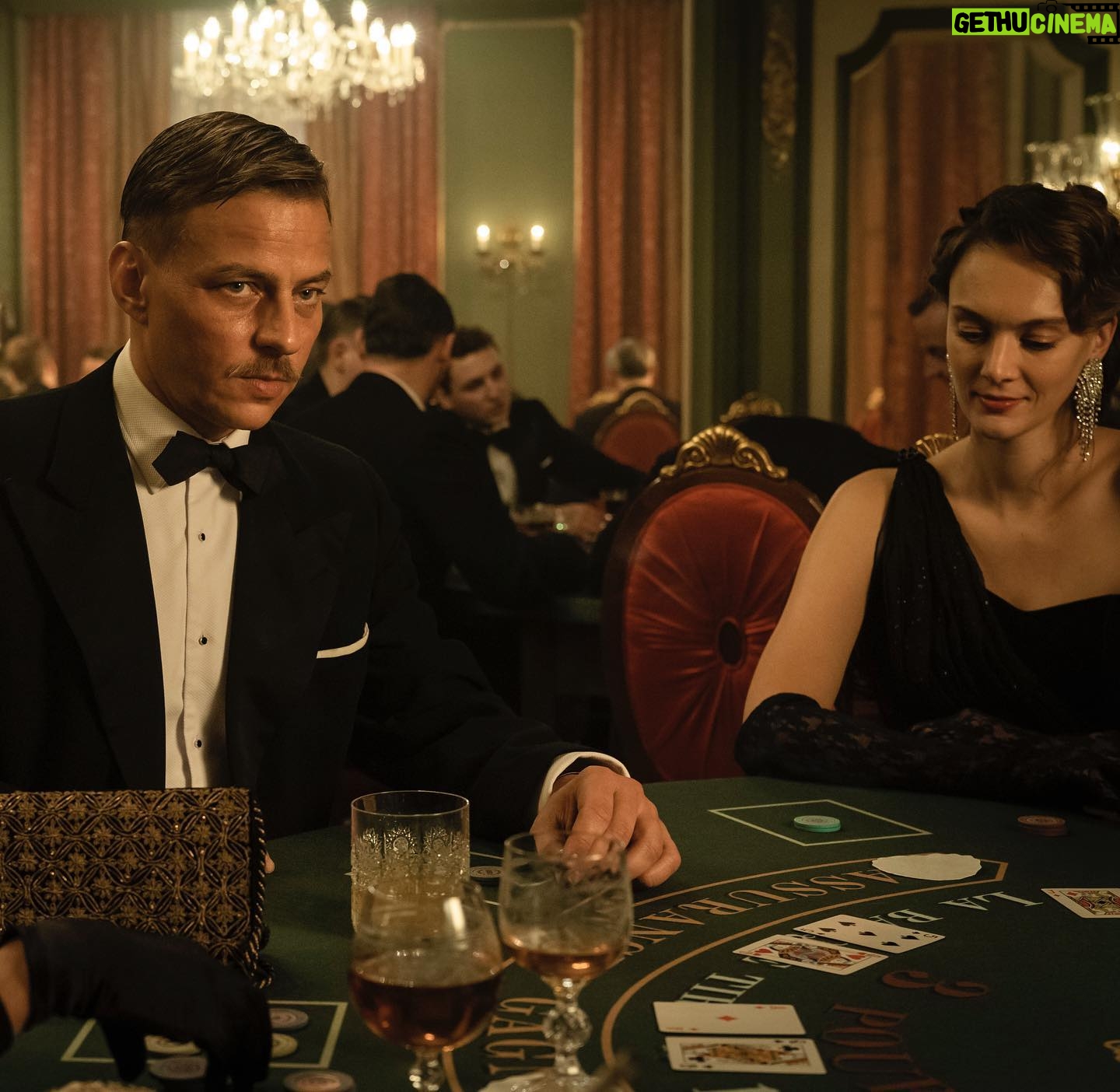Tom Wlaschiha - 36.4K Likes - Faites vos jeux !
#DASBOOT3
out now @skydeutschland @skyticketde
📸 @rabold_foto