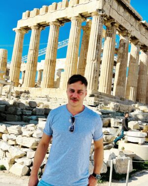 Tom Wlaschiha Instagram - visiting the old Greeks

#akropolis #athens #howtospendwinter