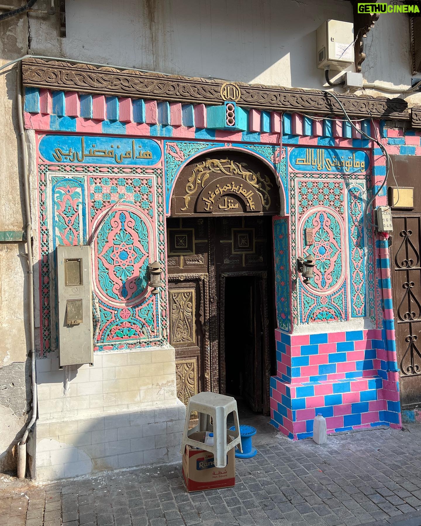 Tom Wlaschiha - 150.3K Likes - following the sun
#saudiarabia #historicaljeddah