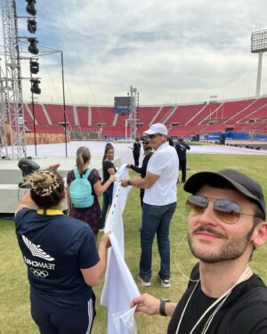 Tomás González Instagram - Hoy finalizan los Juegos Panamericanos y pronto comienzan los Parapanamericanos! Que increíble ha sido ver a todos los chilenos disfrutar de lo mejor del deporte de nuestro continente en @santiago2023oficial ❤️‍🔥
Agradezco a @canal13cl por haberme dado la oportunidad de comentar en @deportes13cl  y por supuesto a Neven Ilic, Presidente de @panamsports  por habernos traído esta gran fiesta del deporte a Chile y por haberse acordado de generaciones previas de deportistas que representamos a Chile durante décadas en Juegos Olímpicos y Panamericanos, permitiéndonos formar parte de esta gran fiesta deportiva💪🇨🇱🏅 
Felicidades a cada uno de los deportistas chilenos junto a sus entrenadores y familiares que nos han representado de la mejor manera y a todos quienes han trabajado muchísimo para poder realizar el mayor evento deportivo de la historia de nuestro país!!! #VivaChile 👏👏👏🇨🇱❤️‍🔥