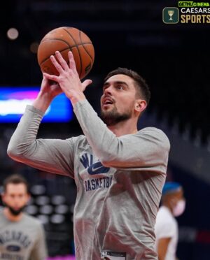 Tomáš Satoranský Instagram - #klukzflóry back in #dcfamily!