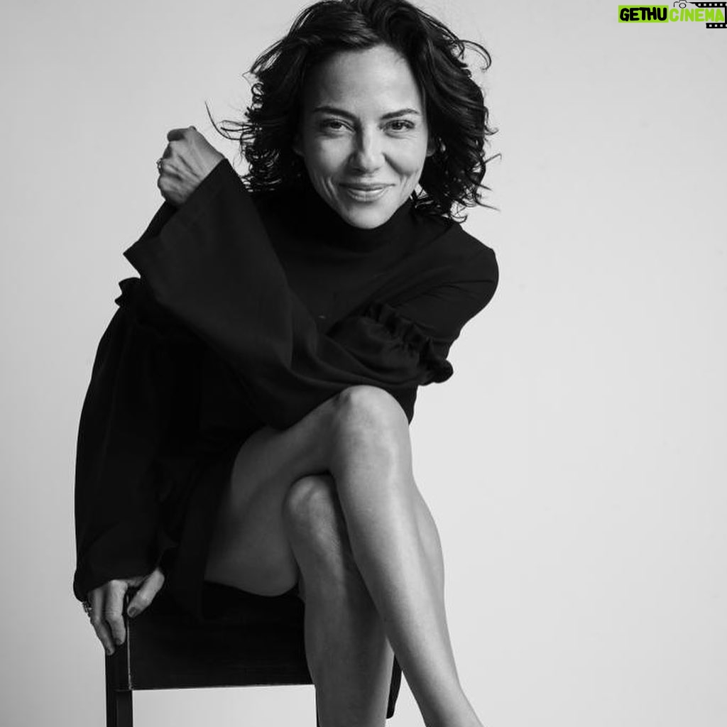 Tomer Sisley - 12.6K Likes - Ma femme...
Il y a 20 ans je te rencontrais au festival de Cannes et tu étais instantanément devenue la femme de ma vie... Aujourd’hui ça fait 3 ans depuis nos retrouvailles, jour pour jour... Tant de choses accomplies ensemble depuis, tant de voyages, de projets, d’échanges, de rires, de nuits blanches, d’amour... Un mariage, une maison, une famille... Ces trois années à tes côtés sont les plus belles de ma vie!
Je n’ai jamais autant vécu qu’avec toi! Tout a meilleur goût! ...tout a un peu ton goût 😊
Je t’aime.
Ton mari, très très fier de l’être.
#twolovers
@sandraandcoparis
